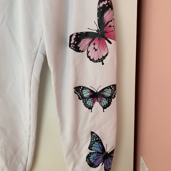 White Fox Social Butterfly Sweatpants - Picture 10 of 12